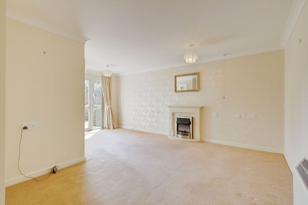 Property photo 3 of 15