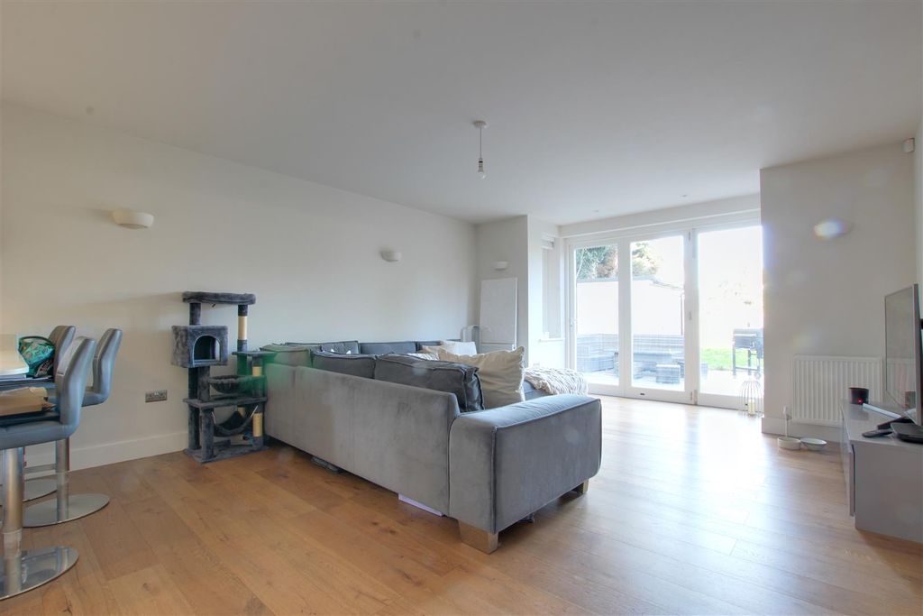 Property photo 2 of 21 Img_4644-Img_4646.Jpg