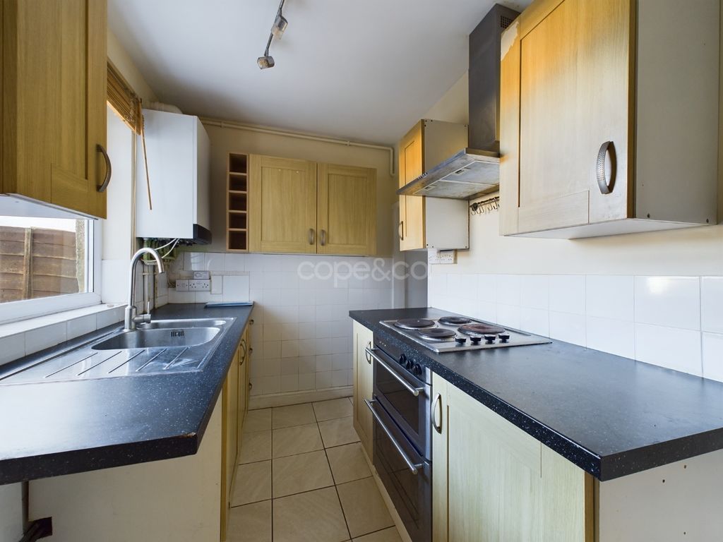 Property photo 3 of 10 2829516