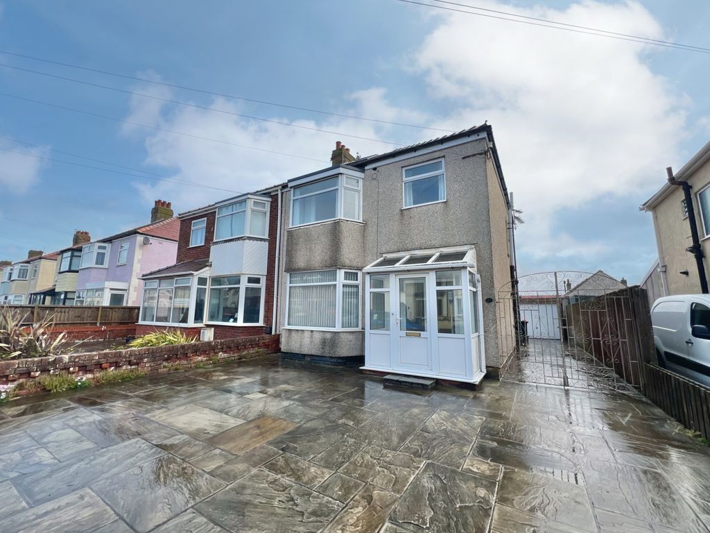 Property photo 1 of 21