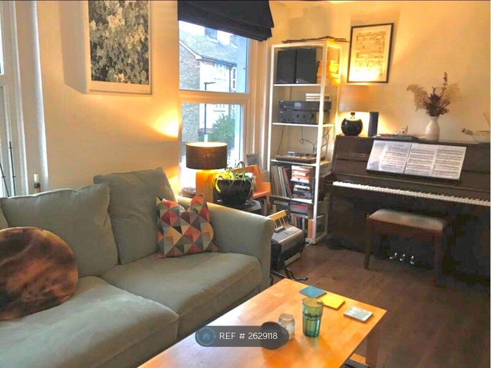 Property photo 1 of 11