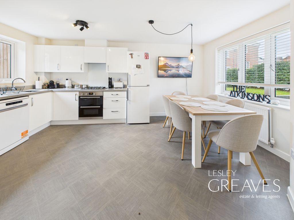 Property photo 3 of 19 Kitchen/Diner