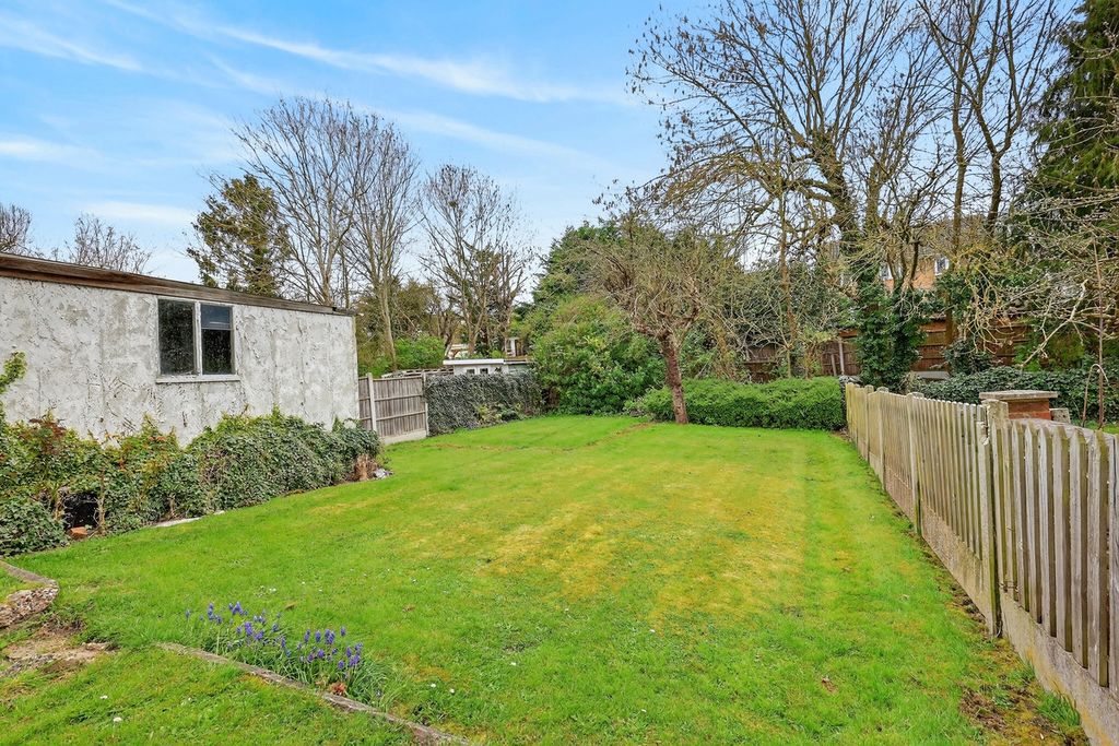 Property photo 2 of 19