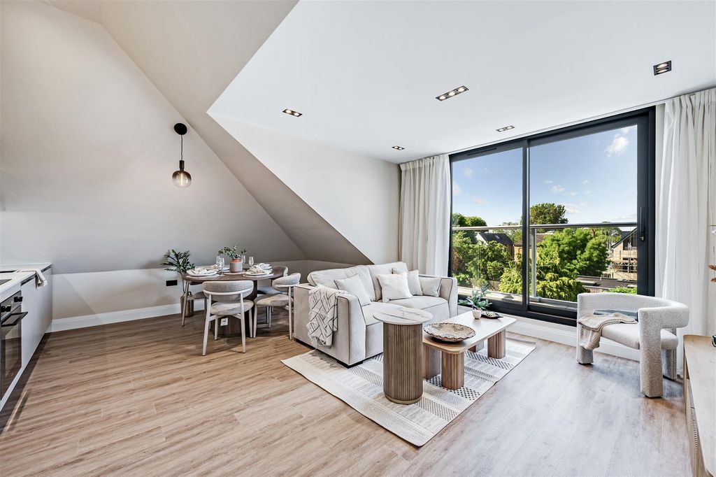 Property photo 2 of 16 Flat 7 - 50 Creswick-1.Jpg