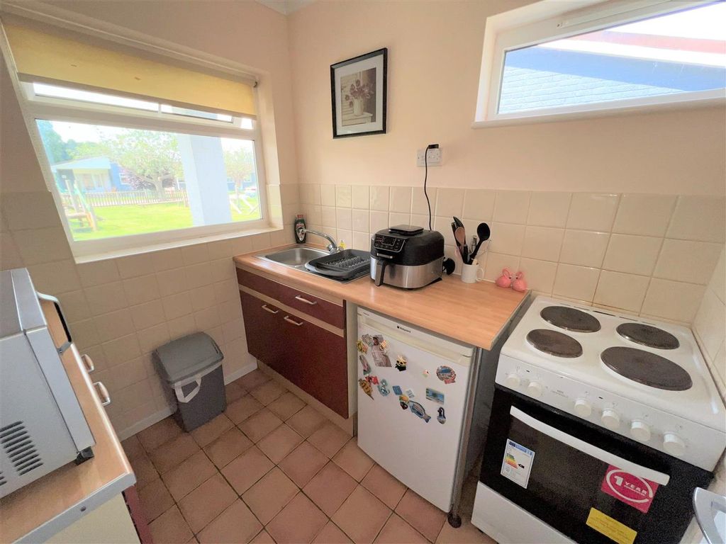 Property photo 3 of 14 F (003).Jpg