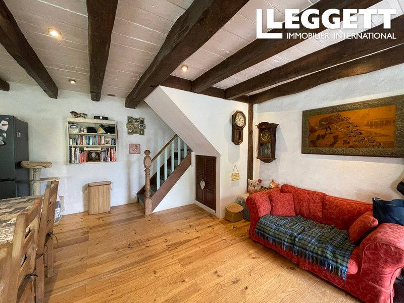 Property photo 2 of 10