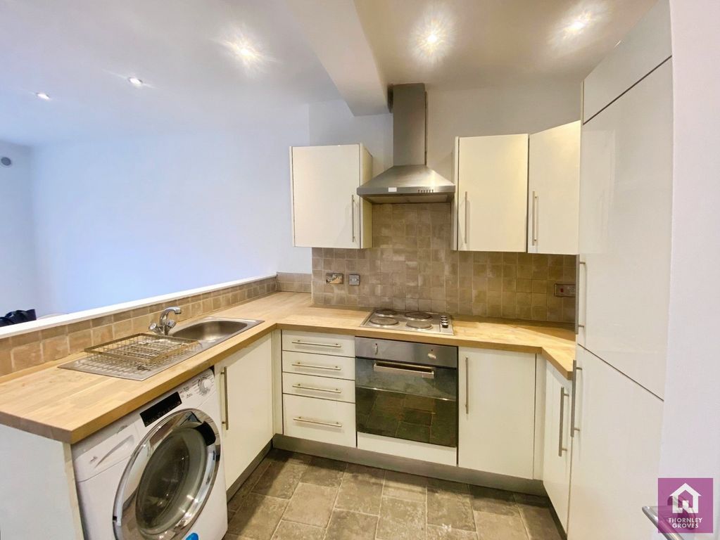 Property photo 3 of 18 Picture No. 02