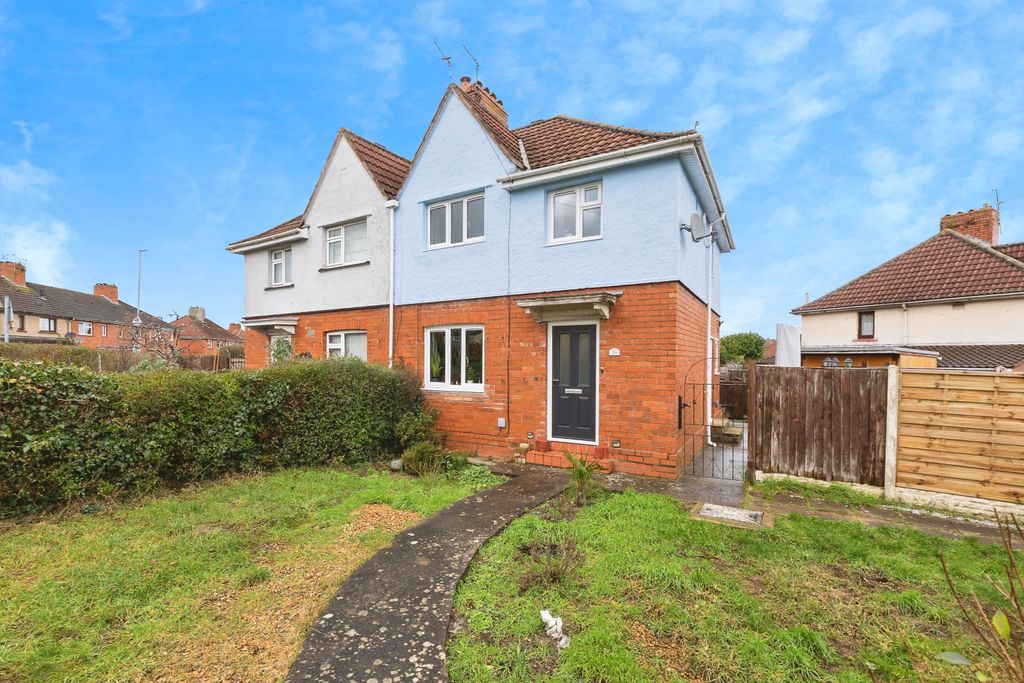 Property photo 2 of 20