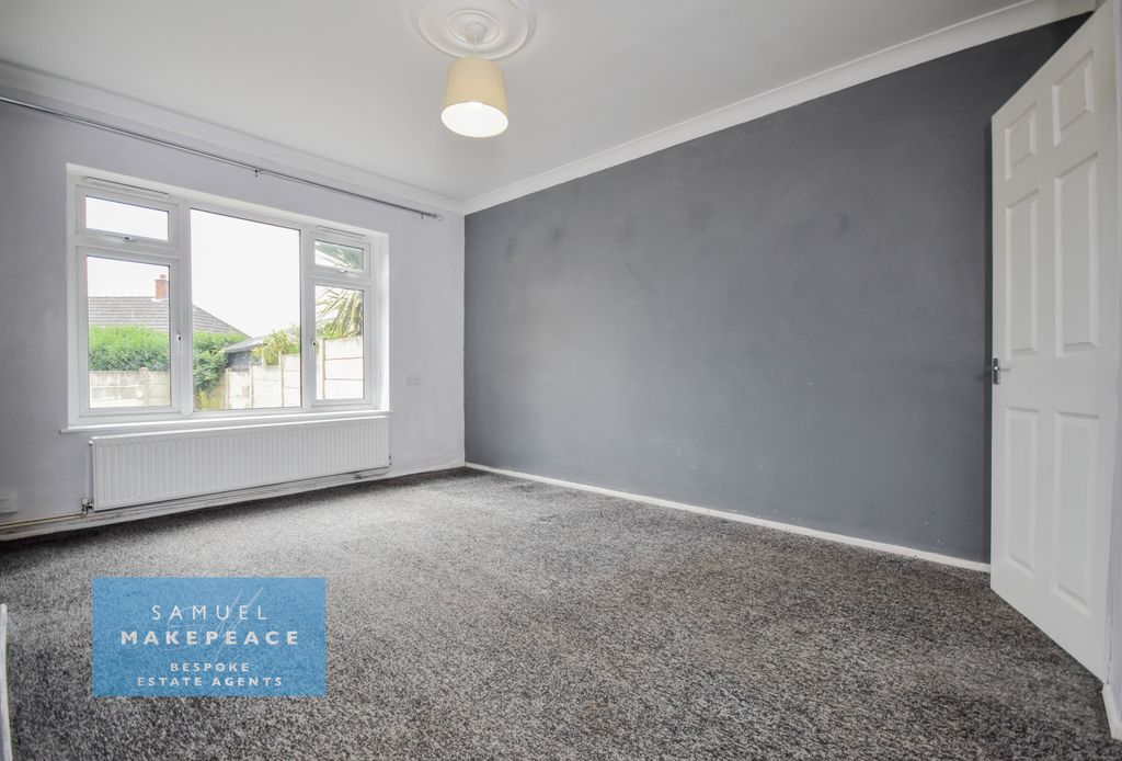 Property photo 3 of 13 Gallery