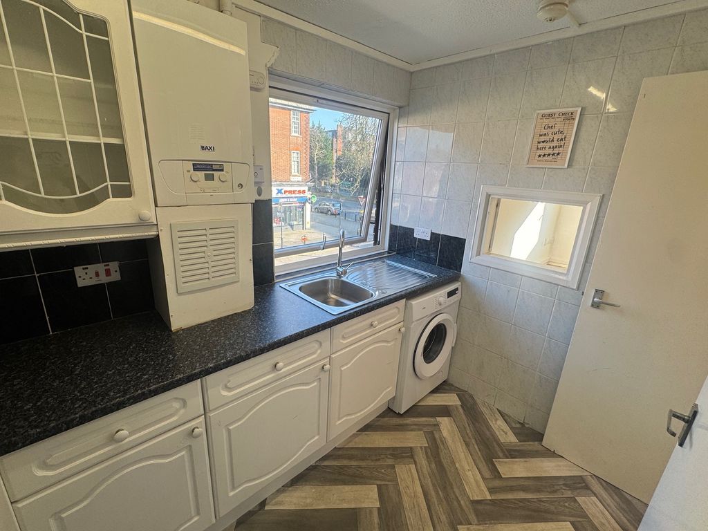 Property photo 3 of 11 Image