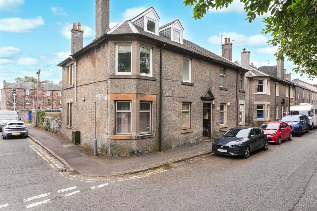 Property photo 1 of 18 Picture No. 12