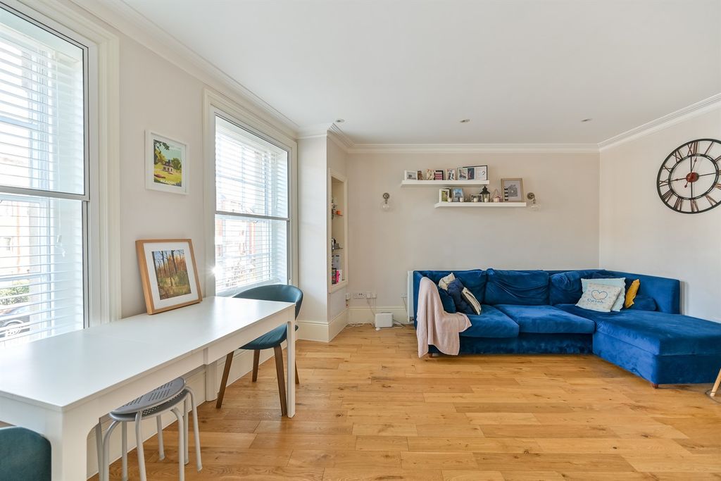 Property photo 1 of 7 (Main)