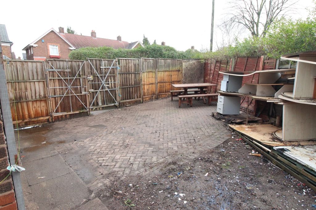 Property photo 2 of 11 Picture No. 10