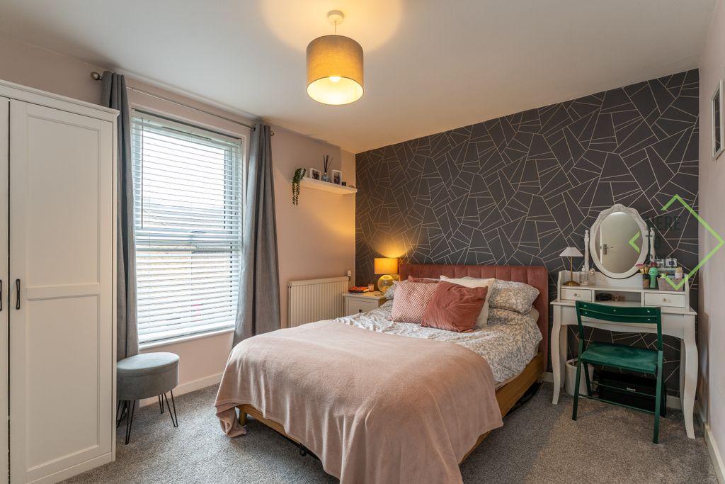 Property photo 2 of 16 37 Stable Walk, Barnet, London, N2 9rd-2