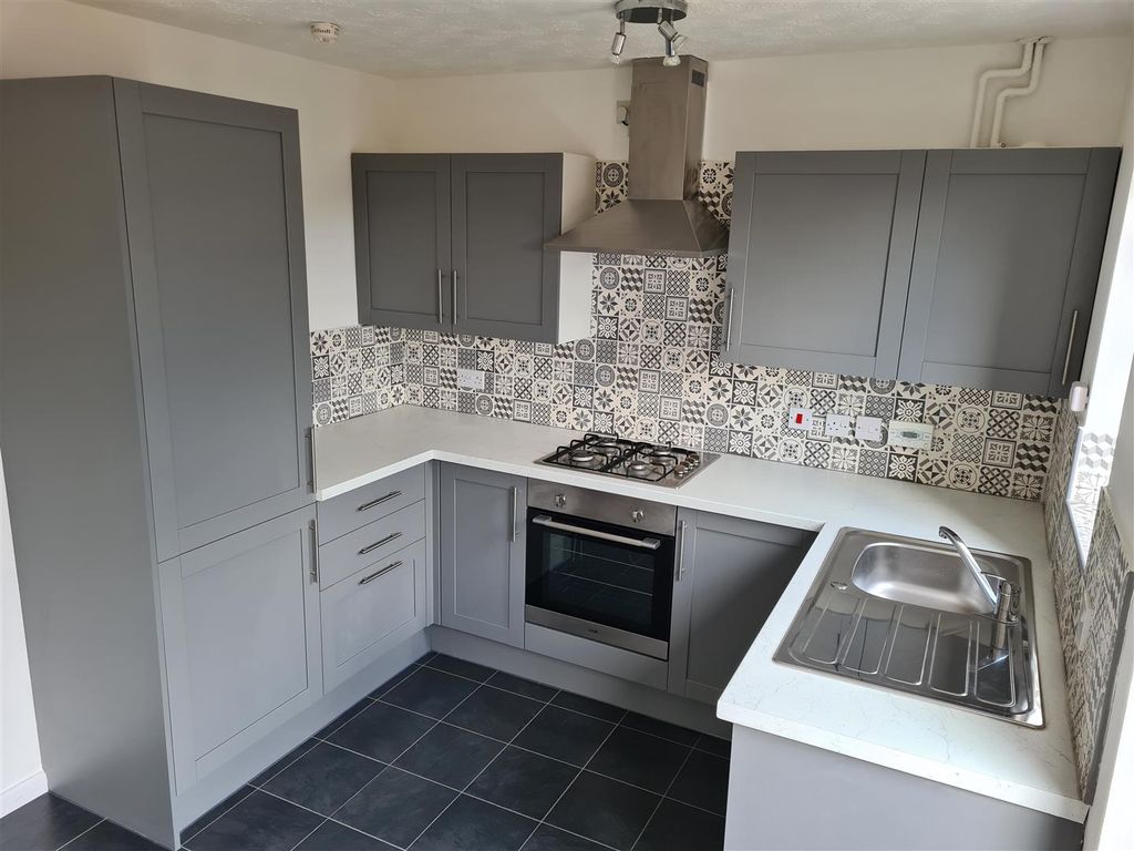 Property photo 2 of 8 4 Cnyf - Kitchen 1.Jpg