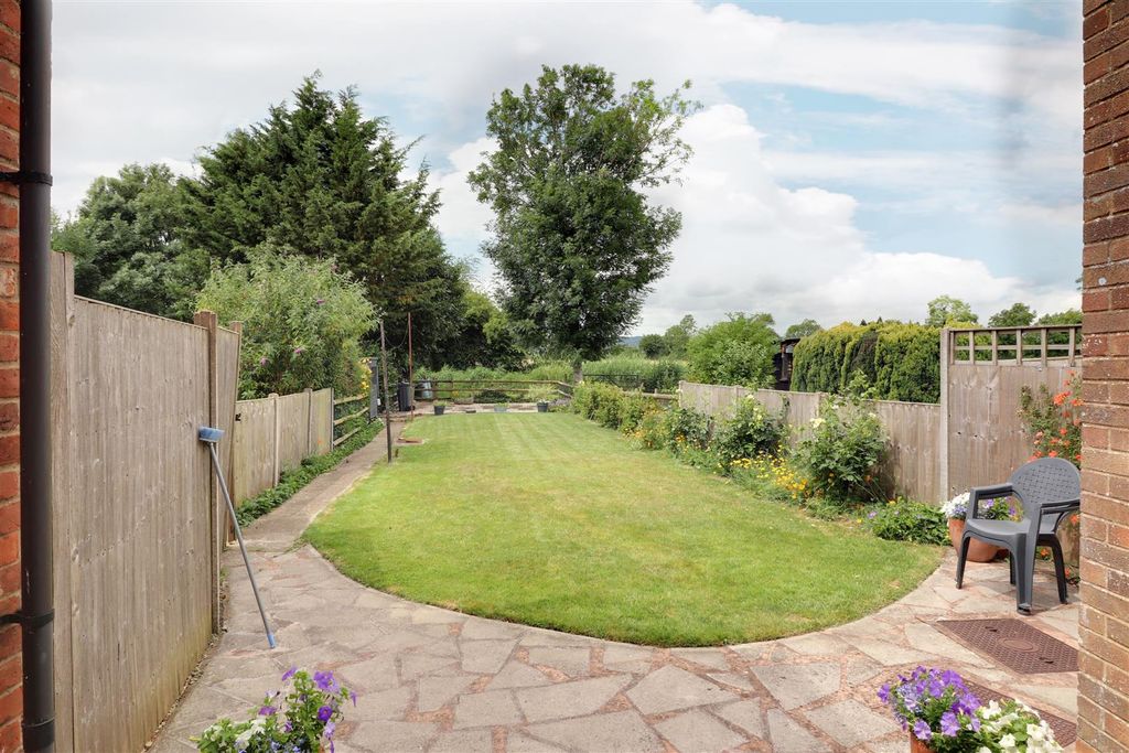 Property photo 2 of 19