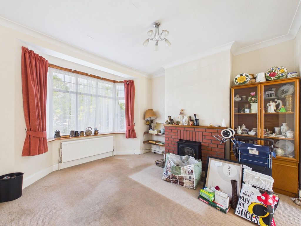 Property photo 2 of 23