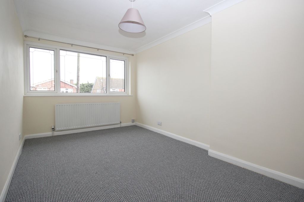 Property photo 2 of 8 Img_15450_6_Original