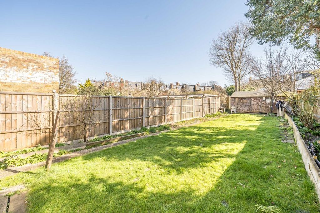 Property photo 2 of 6