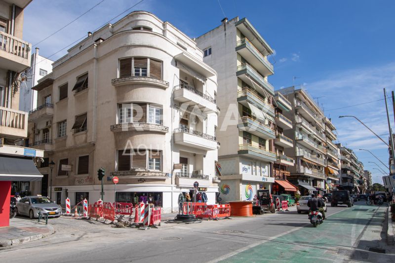 Property photo 1 of 39