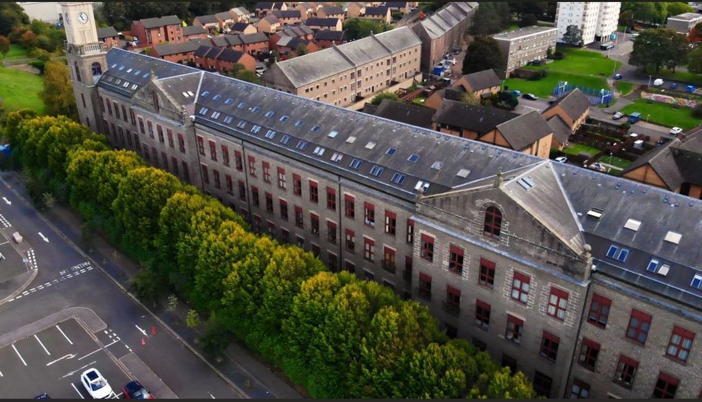 Property photo 1 of 11