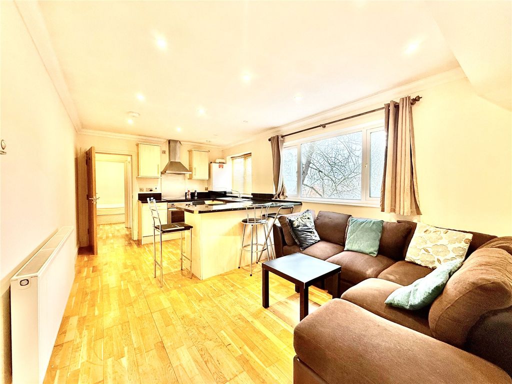 Property photo 1 of 7 Picture No. 15