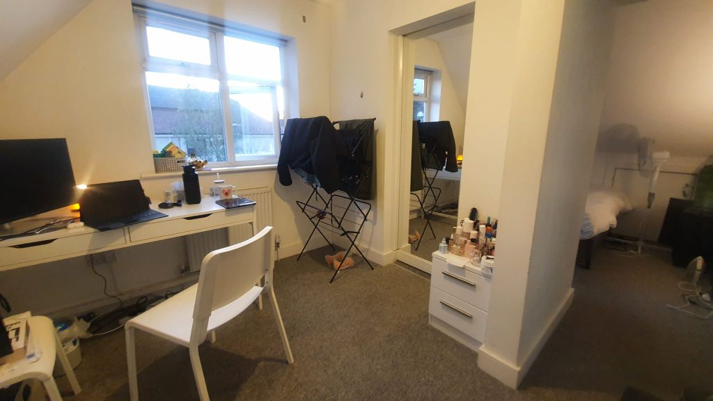 Property photo 3 of 8