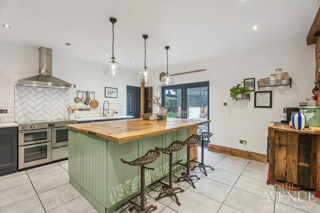 Property photo 2 of 20 4801522