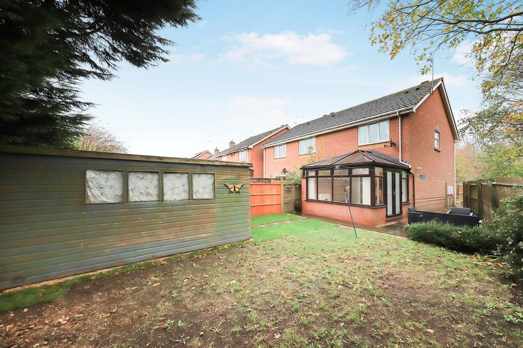 Property photo 2 of 17