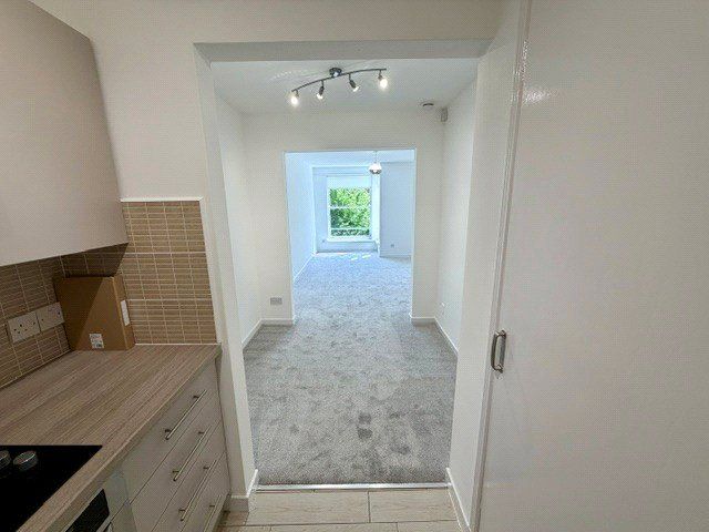 Property photo 3 of 18 Picture No. 37