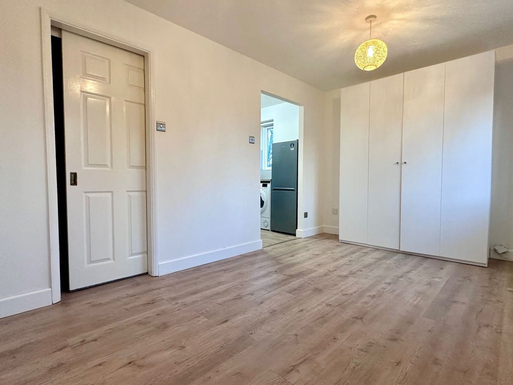 Property photo 3 of 6 View