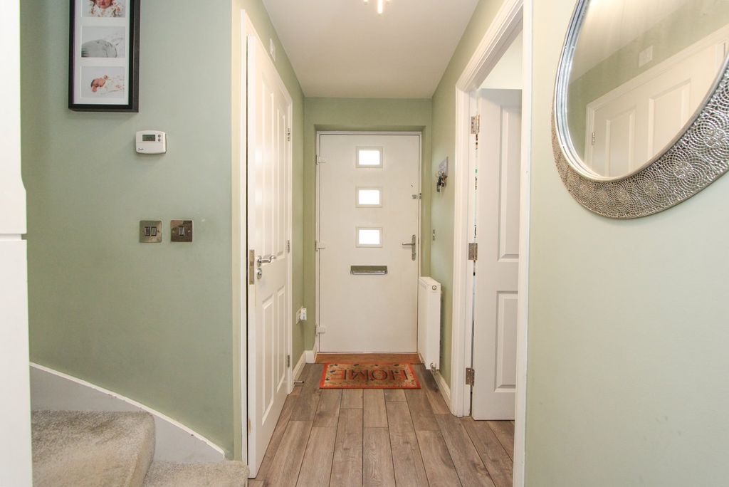 Property photo 2 of 22