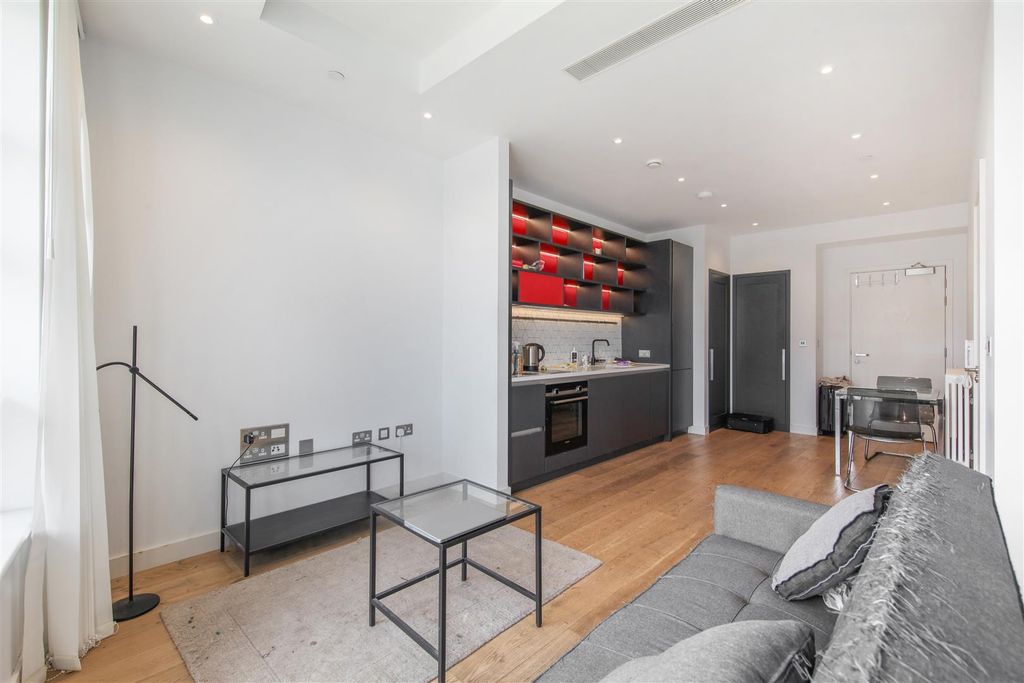 Property photo 3 of 14 Flat 1101, Defoe House - Hav0Nexibhhnyldubr4O.Jpg