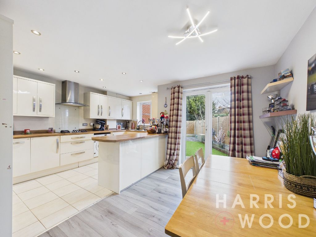 Property photo 2 of 25 4909182