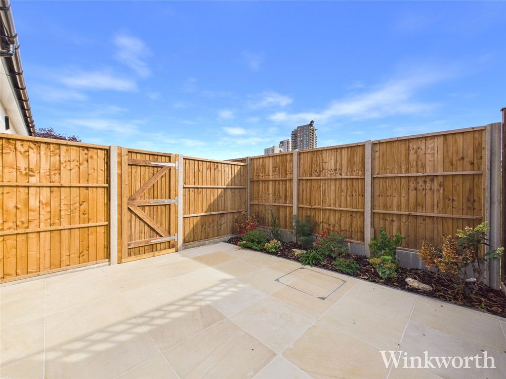 Property photo 3 of 17 Picture No. 12