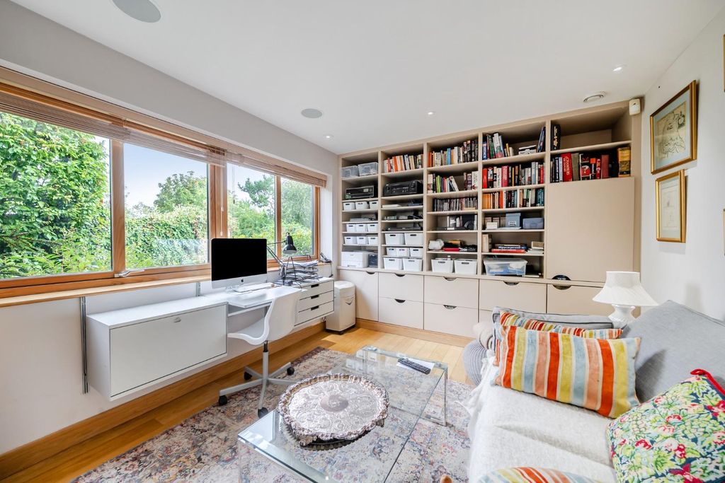 Property photo 3 of 21 1510979-38-6A86d42Bda7E5.Jpg