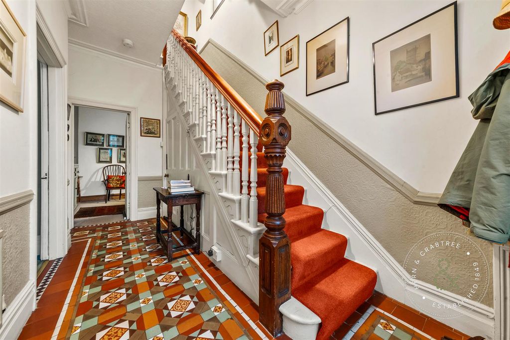 Property photo 2 of 41 Palace-Road-19.Jpg