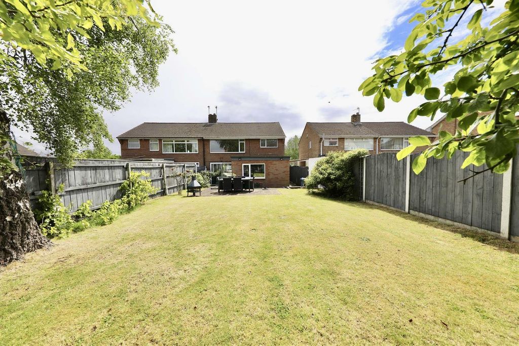 Property photo 1 of 22 Outside