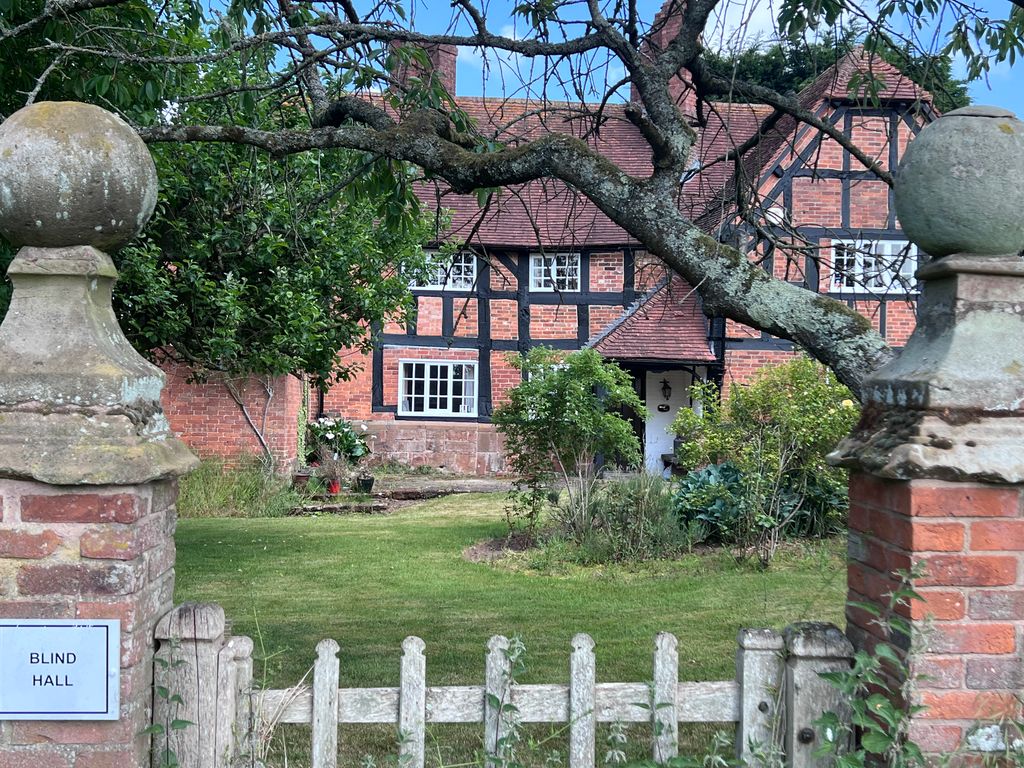 Property photo 2 of 11