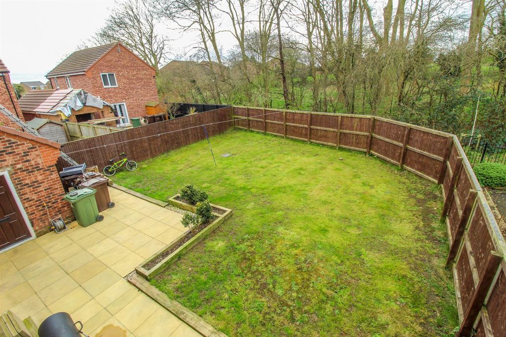 Property photo 2 of 12 Outside