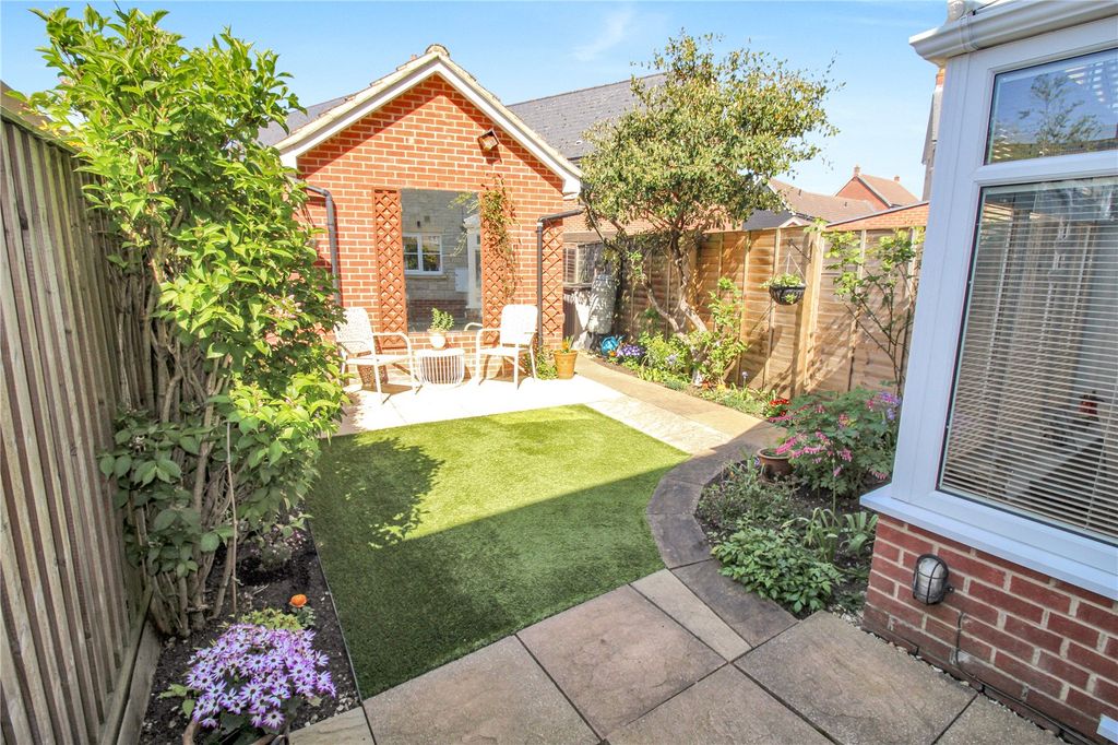 Property photo 3 of 18 Picture No. 10