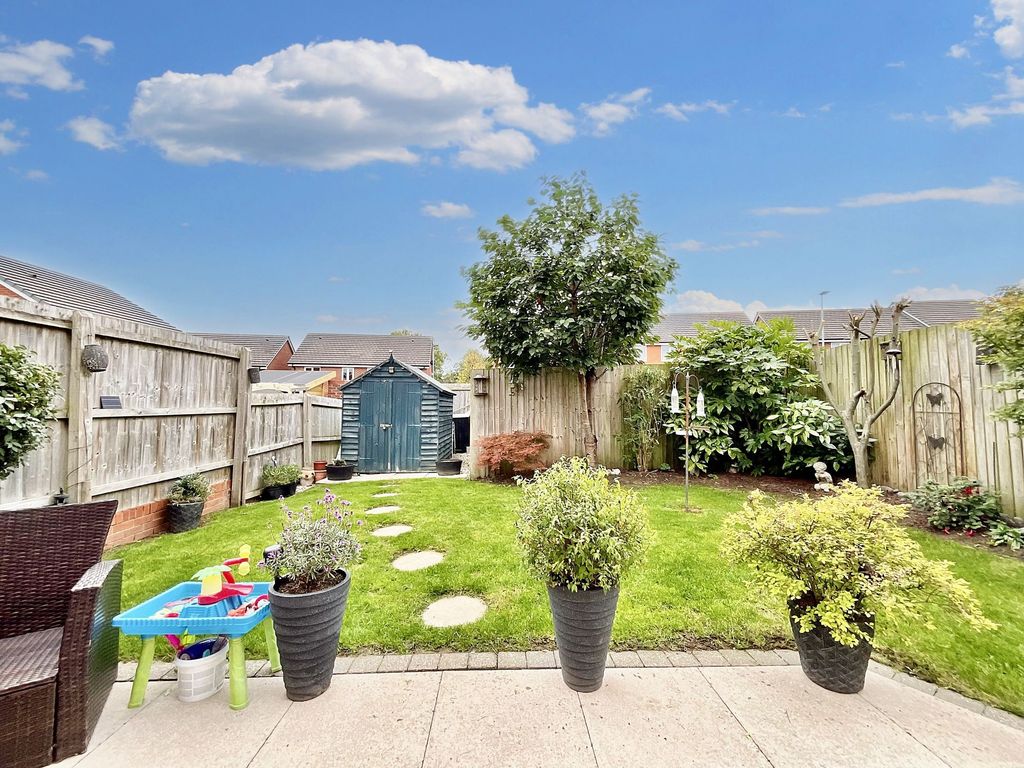 Property photo 2 of 14