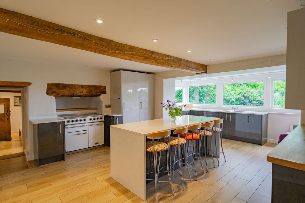 Property photo 2 of 49 P035479_02.Jpg