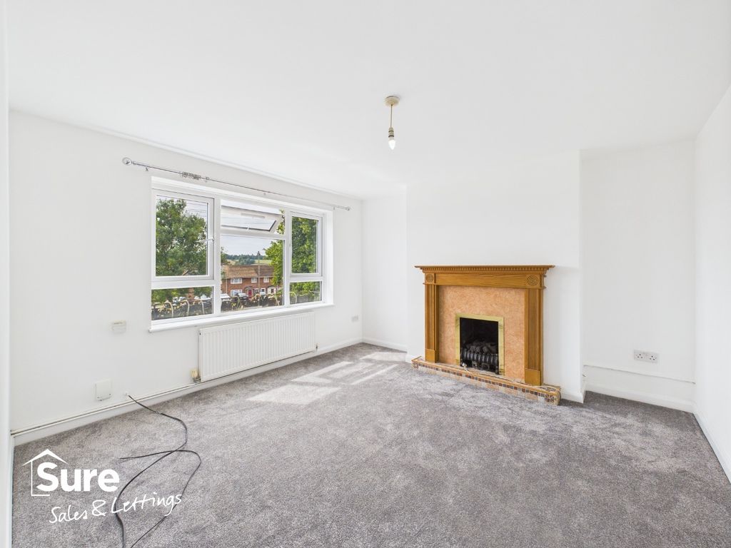 Property photo 3 of 12 4403013