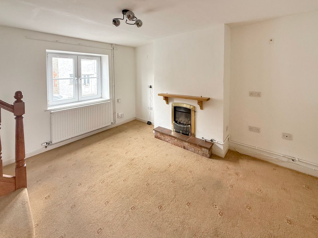 Property photo 3 of 12 Living Room