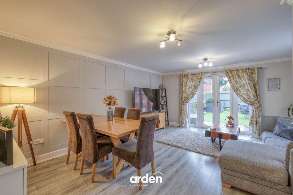 Property photo 2 of 19