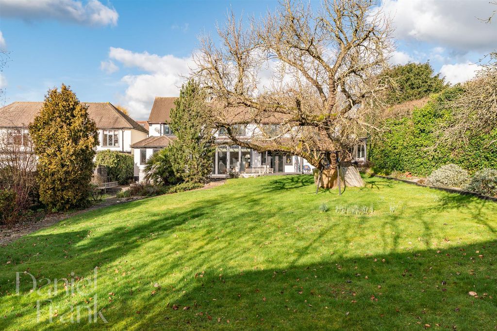Additional image 43 of 5 bed detached house for saleTycehurst Hill, Loughton IG10