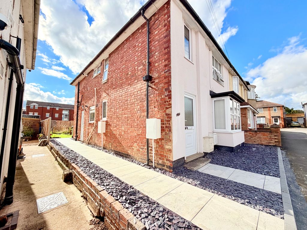 Property photo 1 of 12 Image
