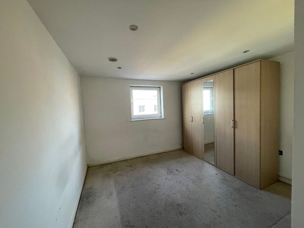 Property photo 3 of 4 Picture No. 02