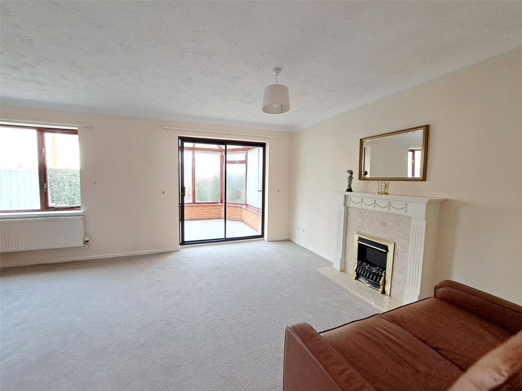 Property photo 3 of 14 Picture No. 02